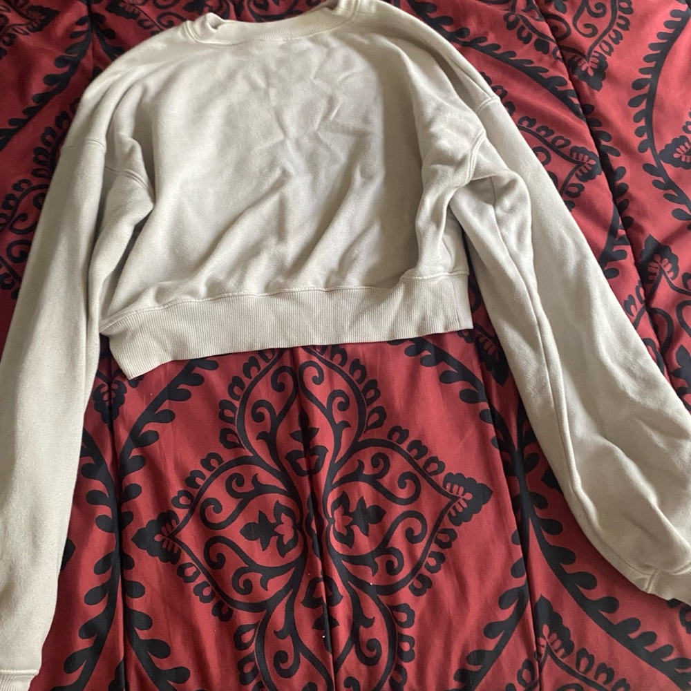 Cream Cropped Sweatshirt